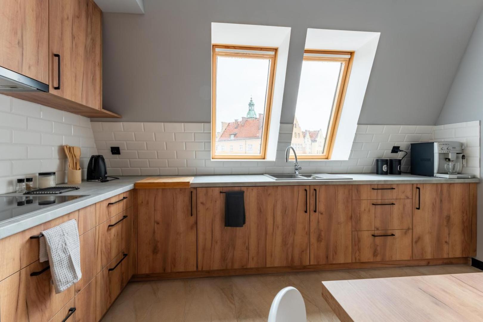 Apartament Przy Baszcie - Z Prywatnym Parkingiem W Centrum - By Spaceapart Jelenia Gora Exterior photo