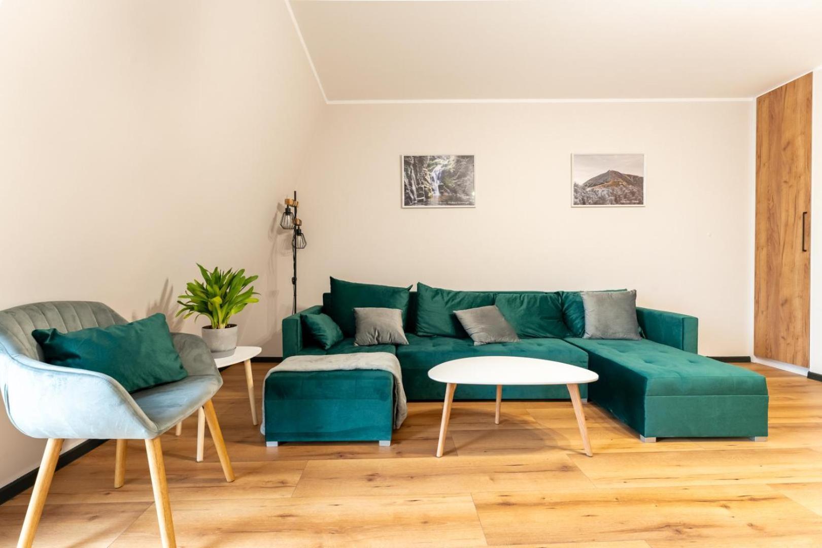 Apartament Przy Baszcie - Z Prywatnym Parkingiem W Centrum - By Spaceapart Jelenia Gora Exterior photo
